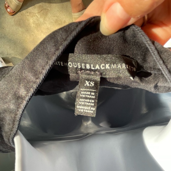 Button up blouse - Picture 2 of 5